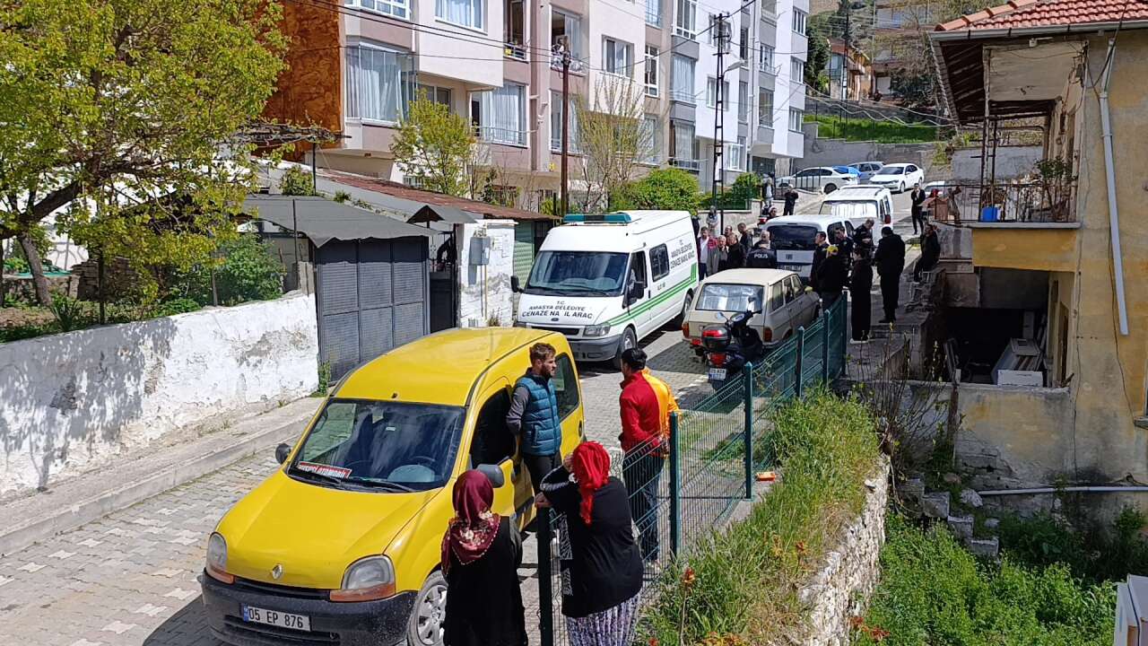 Aynı evde 4 bin günde 4 büyük acı 7